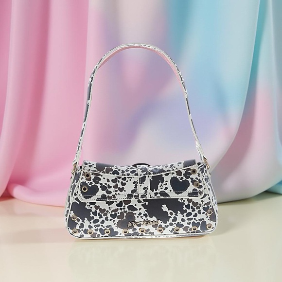 Betsey Johnson Black and White Heart Pattern Shoulder Bag - Picture 2 of 3